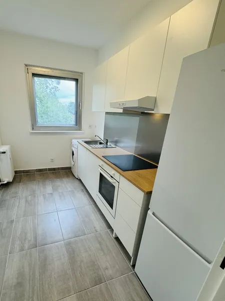 Renovierte schöne Wohnung mit 2 Zimmern in Berlin Wedding u Reinickendorf — photo 1